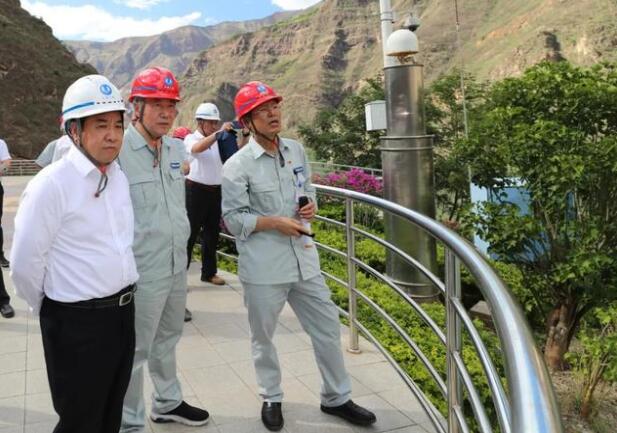 南方電網(wǎng)董事長(zhǎng)、黨組書記孟振平調(diào)研烏東德水電站工程