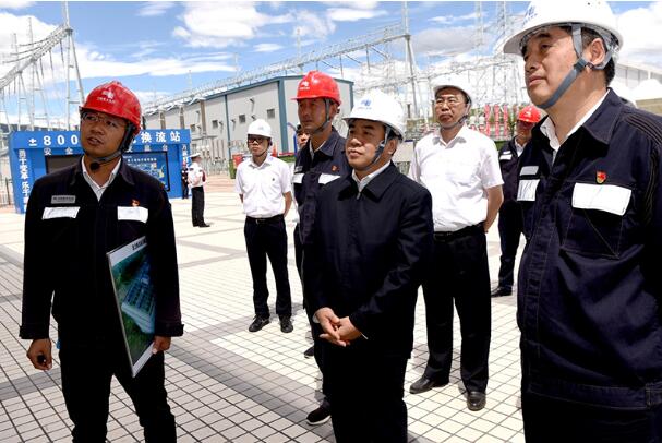 南方電網(wǎng)公司董事長(zhǎng)、黨組書記孟振平赴云南調(diào)研