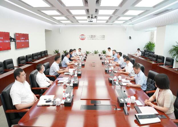 中國能建總經(jīng)理、黨委副書記孫洪水拜訪中國誠通董事長朱碧新