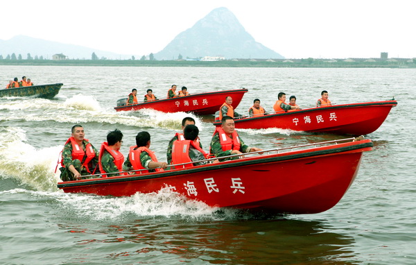 國網(wǎng)寧?？h供電公司為“抗災(zāi)治患”在8個供電所均組建應(yīng)急救援隊