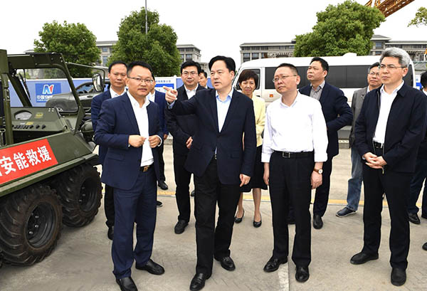 常州市委副書記、市長陳金虎蒞臨中國安能二局常州分公司調(diào)研防汛抗旱工作