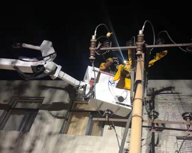 烏海電業(yè)局配電帶電作業(yè)處：11、7、23