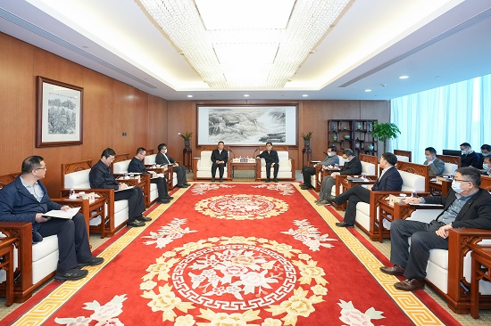 舒印彪鄧建玲會見哈電集團董事長曹志安、總經(jīng)理吳偉章