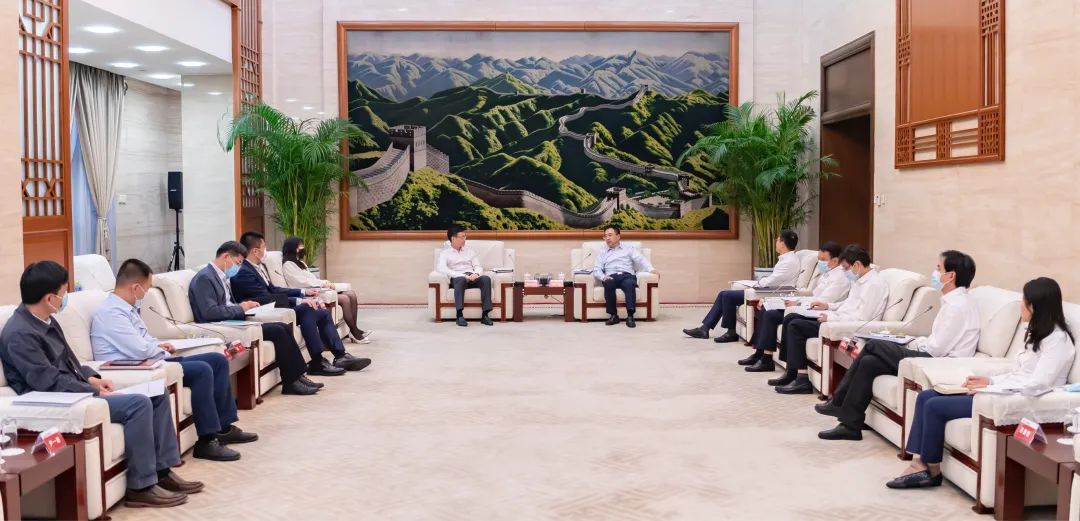 鄒磊會(huì)見(jiàn)北京市西城區(qū)委副書(shū)記、代區(qū)長(zhǎng)劉東偉