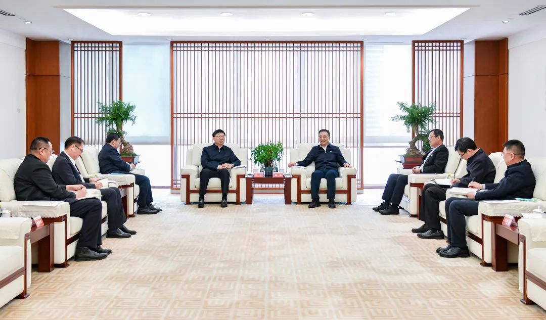大唐集團有限公司黨組書記、董事長鄒磊會見吉林省委常委、省委秘書長李偉