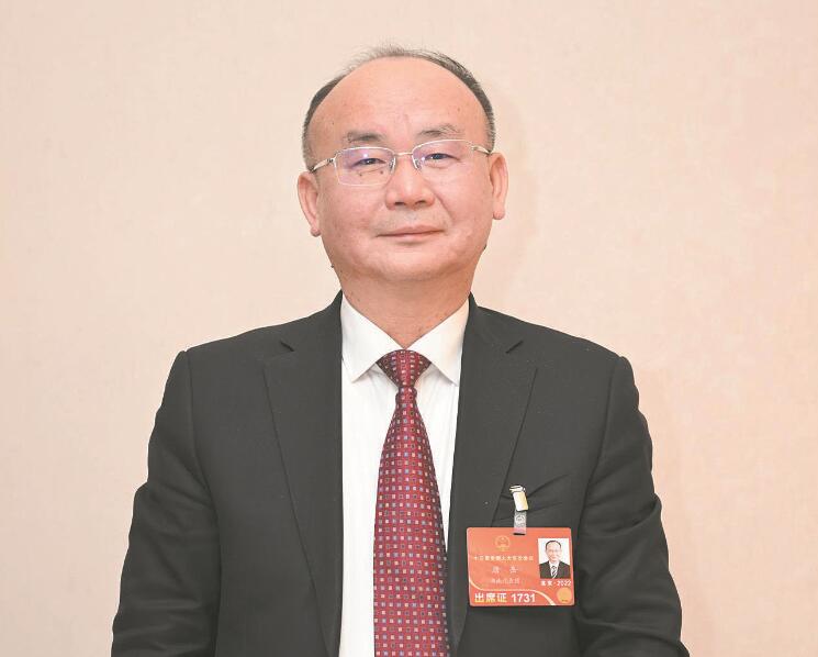 優(yōu)質(zhì)供電服務(wù)助力裝備制造業(yè)高質(zhì)量發(fā)展——訪全國(guó)人大代表、楚天科技股份有限公司董事長(zhǎng)兼總裁唐岳