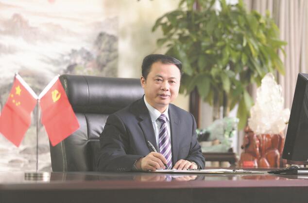 全國(guó)人大代表、天能控股集團(tuán)有限公司董事長(zhǎng)張?zhí)烊危喊l(fā)揮科技創(chuàng)新主力軍作用 推動(dòng)儲(chǔ)能產(chǎn)業(yè)高質(zhì)量發(fā)展