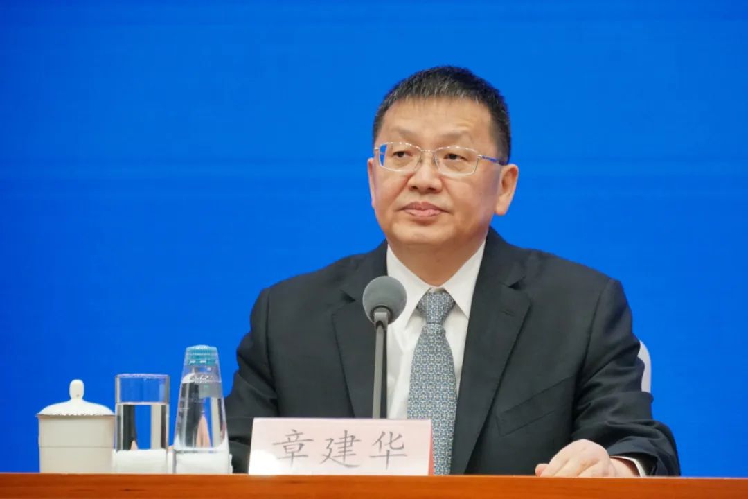 國家能源局長： 聚焦全國統(tǒng)一電力市場體系，做好市場建設(shè)和市場監(jiān)管工作