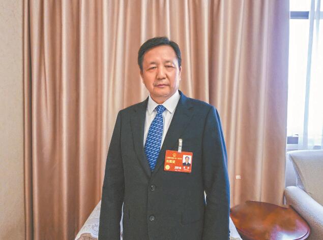 新型電力系統(tǒng)建設(shè)為電力裝備制造業(yè)帶來新機(jī)遇——訪全國人大代表，全國工商聯(lián)副主席，特變電工股份有限公司黨委書記、董事長張新