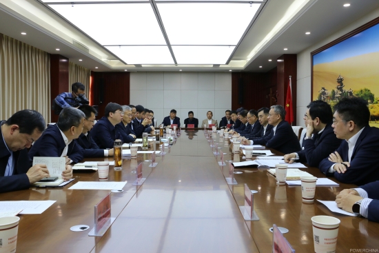 中國電建黨委副書記、總經(jīng)理王斌與酒泉市主要領(lǐng)導(dǎo)會談