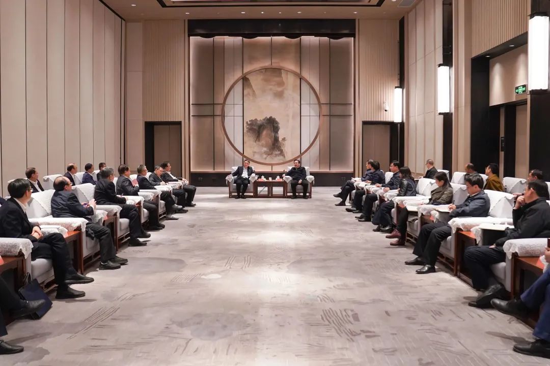 華能集團(tuán)黨組書記、董事長(zhǎng)溫樞剛拜會(huì)雄安新區(qū)黨工委書記、管委會(huì)主任張國(guó)華