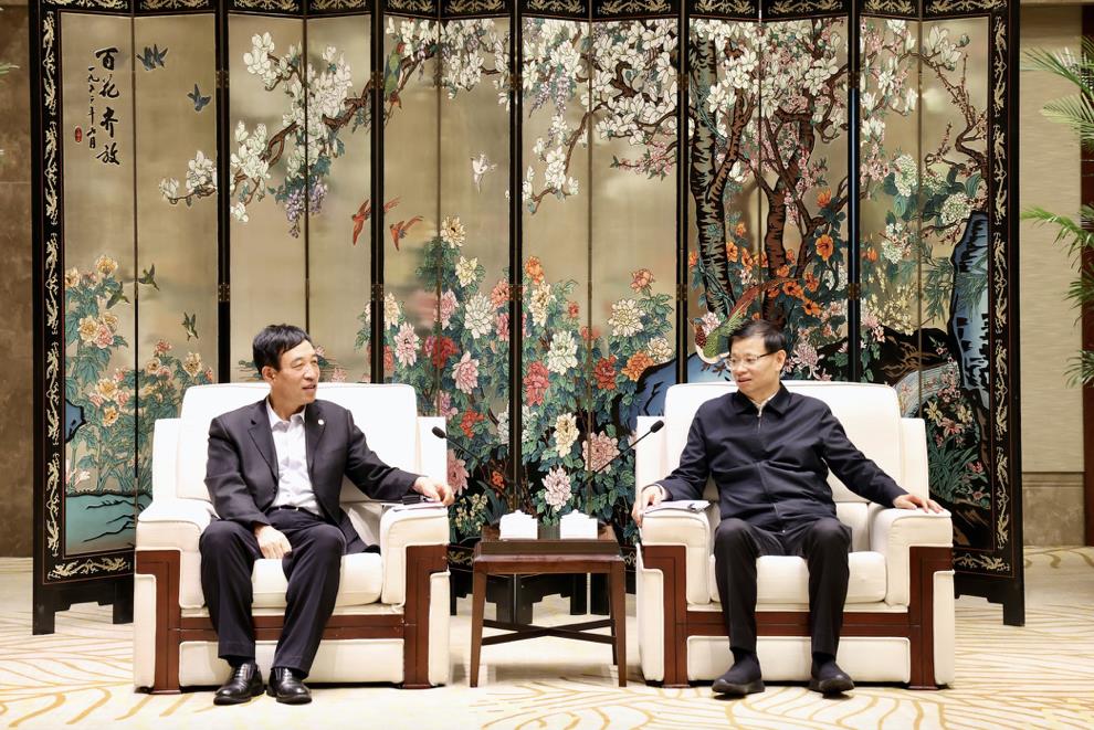 中國能建黨委副書記、總經(jīng)理孫洪水拜會(huì)江蘇省省長許昆林