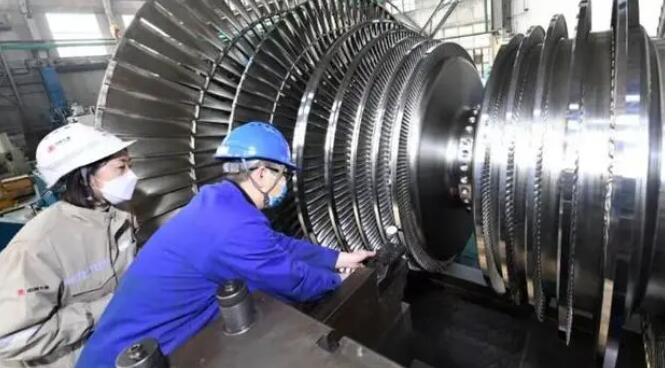 哈電汽輪機成功中標(biāo)世界首個300MW級非補燃壓縮空氣儲能電站