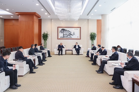 華能集團(tuán)黨組書記溫樞剛會(huì)見青海省委常委、海東市委書記烏拉孜別克·熱蘇力汗