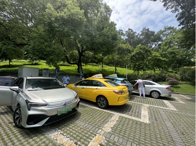 調(diào)查丨多地充電樁電價(jià)漲幅20%以上，分時(shí)電價(jià)與行業(yè)競爭多方博弈
