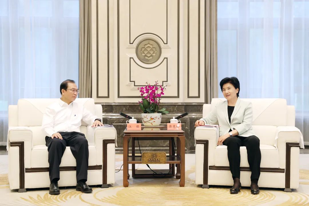 華電集團黨組書記、董事長江毅拜會黑龍江省委副書記、省長梁惠玲