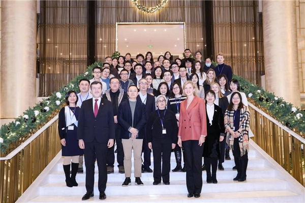 愛旭持續(xù)發(fā)力中歐新能源市場，為零碳未來注入更多活力