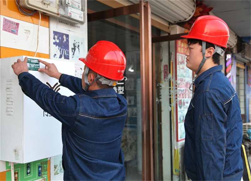 國(guó)網(wǎng)蒙城縣供電公司“暖心”服務(wù)確保返鄉(xiāng)人用電無(wú)憂(yōu)