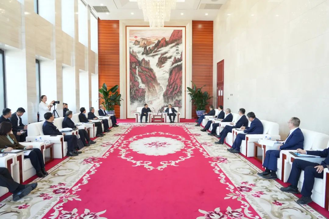 中國能建黨委書記、董事長宋海良與吉林省副省長李國強(qiáng)會(huì)談