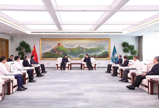 國家電網(wǎng)董事長、黨組書記張智剛董事長與三峽集團董事長劉偉平、總經(jīng)理韓君會談