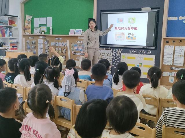 國網(wǎng)光澤縣供電公司電“亮”校園，安全“童”行