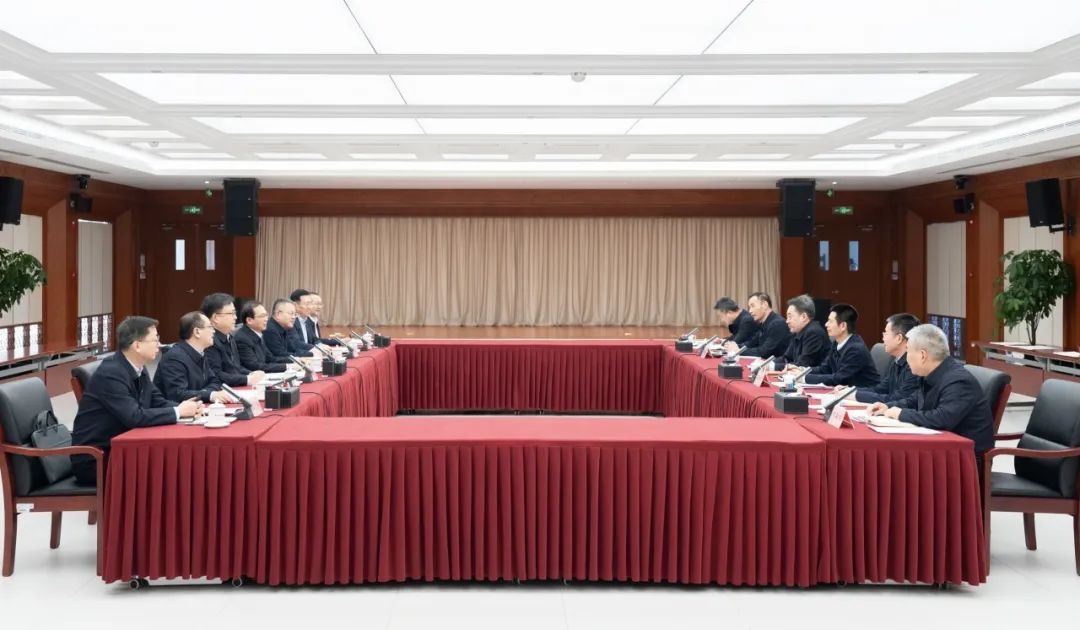 華電集團(tuán)江毅、葉向東拜會(huì)國(guó)家能源局黨組書記、局長(zhǎng)王宏志