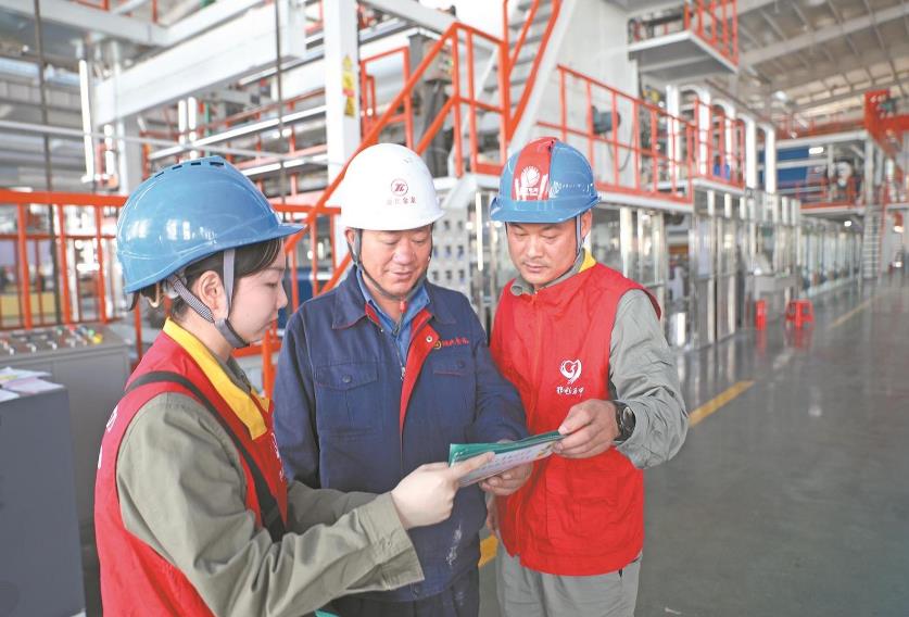 國網湖北電力助力工業(yè)企業(yè)綠色低碳轉型