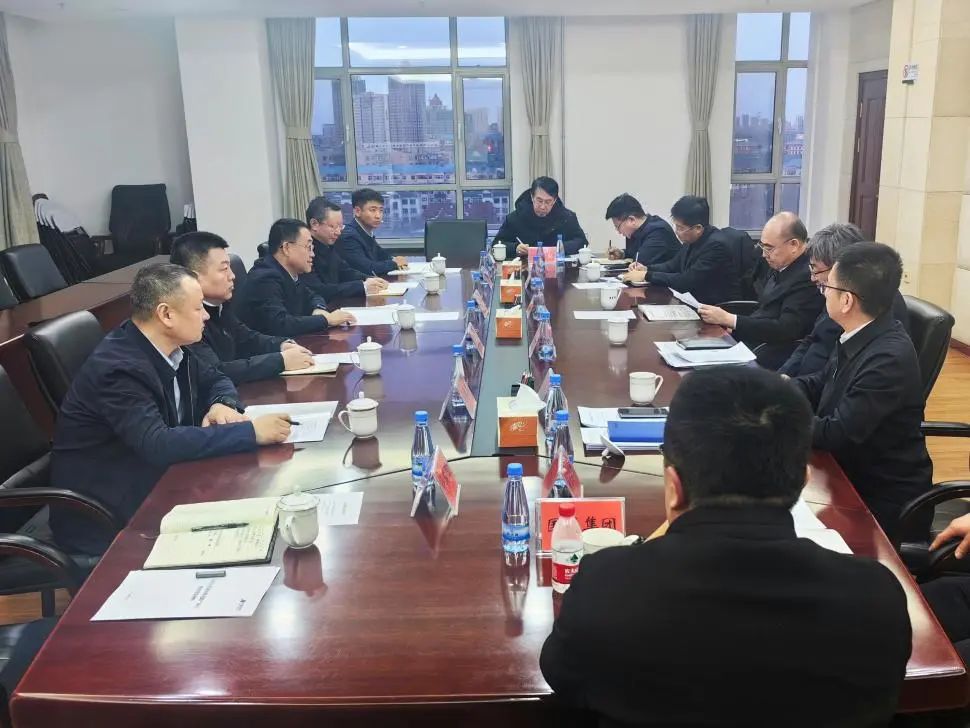 華能蒙東公司黨委書記李樹學與大慶市委副書記、市長李巖松會談