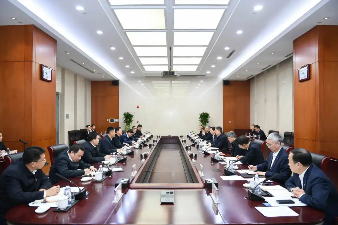 華能集團(tuán)董事長、黨組書記溫樞剛會見中國安能董事長陳奕輝、總經(jīng)理周慶豐