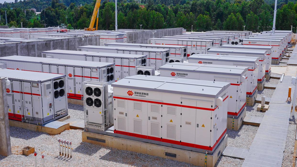 加速新型電力系統構建 鵬輝能源助力大理祥云縣工業(yè)園400MWh共享儲能電站并網